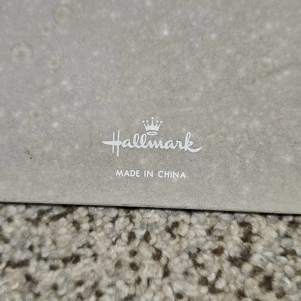 Hallmark Decorative Plaque - 'A Little Sunshine Fixes Everything' Concrete